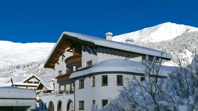 Ansicht Winter beim Sonnenaufgang