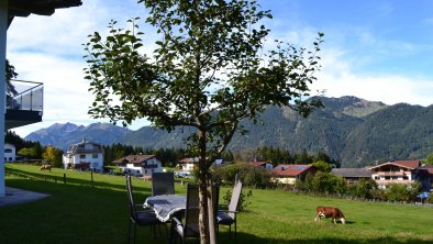 Garten_Apartmenthaus Schneebergblick