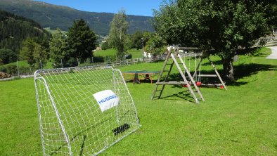 Garten/Spielplatz