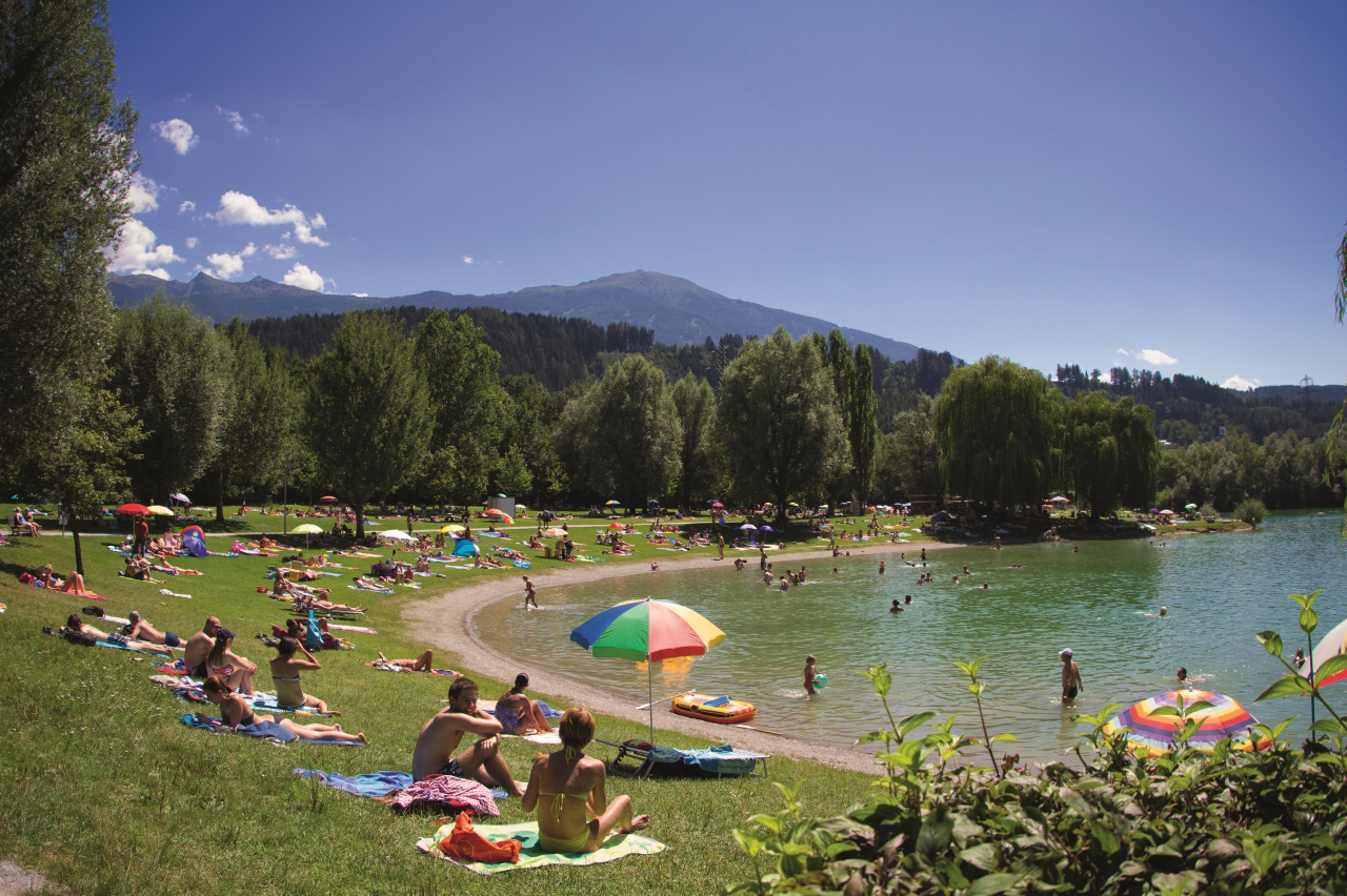 Schwimmen im Badesee Baggersee Innsbruck | Tirol