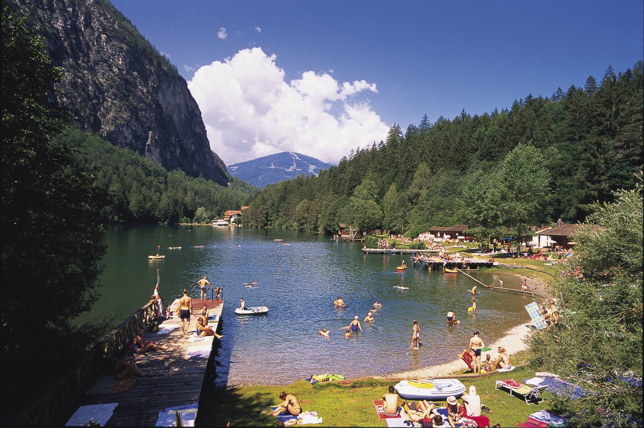 Naturbadesee Tristacher See  Tirol  in sterreich